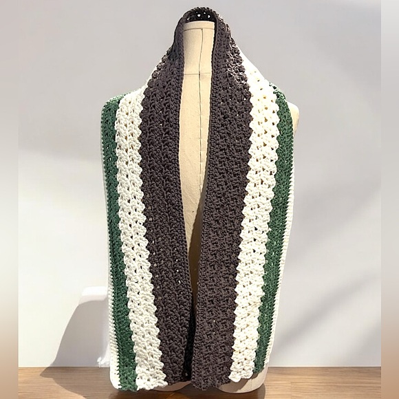 Handmade Crochet Knit Scarf Gray, green & white. - Picture 3 of 4